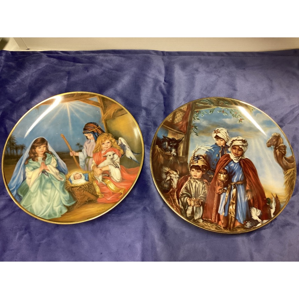 Sandra Kuck Reco Christmas Collector Plates Silent Night We Three Kings Set of 2